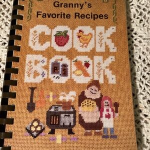 Vintage 1978 Granny's Favorite Recipes Cookbook Paperback